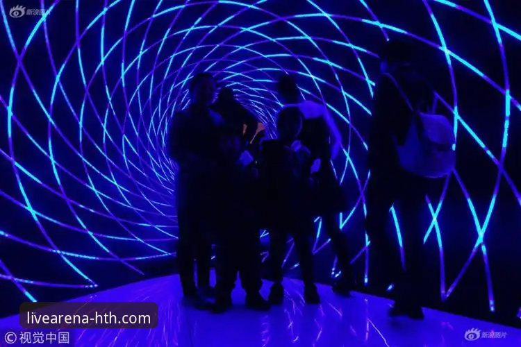 解锁华体会体育平台的3大核心价值：从iOS版下载到沉浸式体验